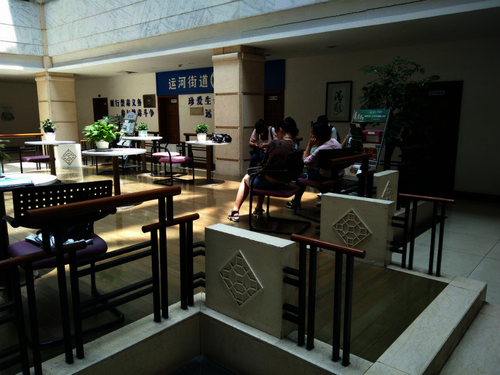 成人小说
 检甲护民小分队投稿 七月十日 成员休息讨论事宜