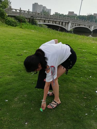 七月十九日 成人小说
 西湖垃圾猎人小分队 钱塘江捡垃圾