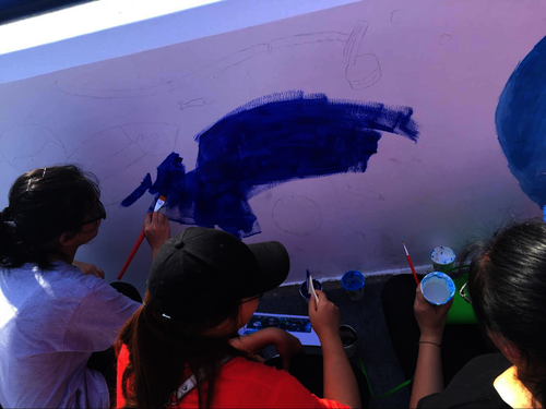 七月二十日成人小说
赴余杭“因水而兴”宣传教育小分队 成员们一起绘制河堤