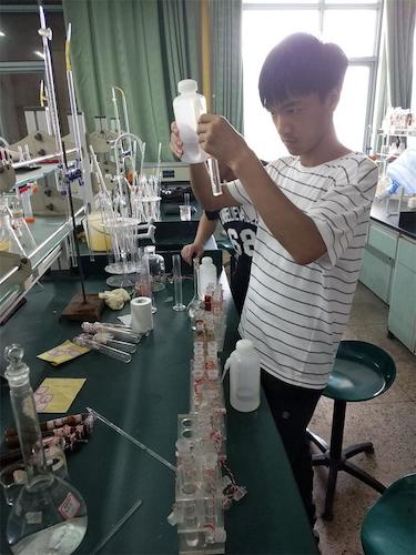 7月23日 成人小说
 余杭区“激浊扬清”水质检测小分队  进行实验2