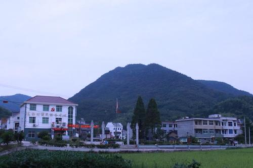 8月19日 成人小说
 浙西建德爱心支教小队 浙西风情 (2)