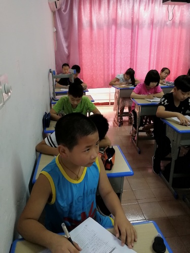 8月21日 成人小说
 浙西建德爱心支教小队 课堂掠影(1)