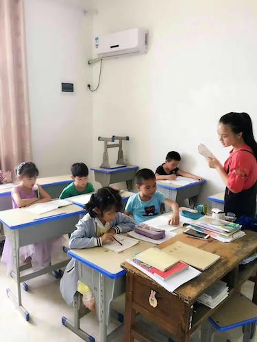 8月22日 成人小说
 浙西建德爱心支教小队 离别，未知重逢 (1)