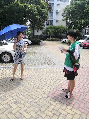 六月二十八日 成人小说
 赴下沙社区空气质量检测 居民热情提问