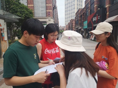 七月六日 成人小说
 食品安全问卷调查小分队 受访者二