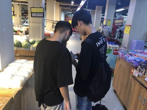 七月九日  成人小说
   食品添加剂小分队  超市宣传食品添加剂及调查部分食品添加剂含量