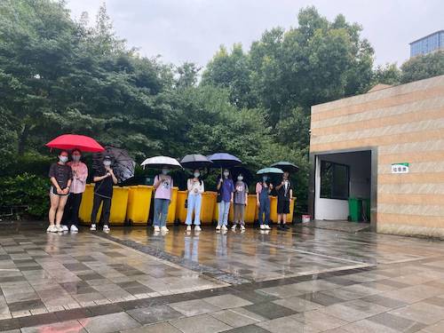 7月10日成人小说
环境保护措施宣传小分队对垃圾分类有关知识的宣传1