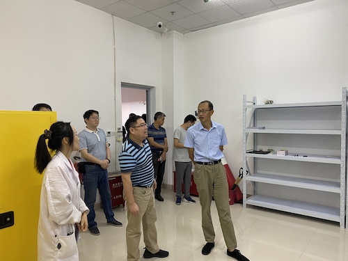 胡华副校长来成人小说
检查危化品管理情况