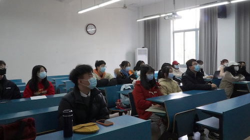 大一班干部线下观看_