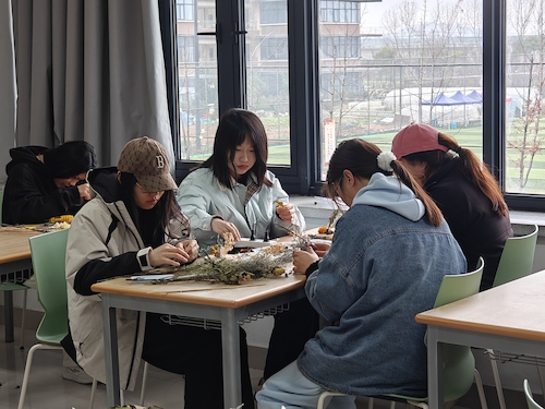 2025.3.15 花漾时光生态瓶制作活动2